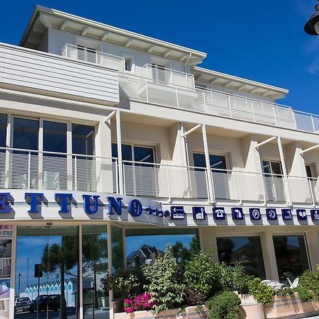 Hotel Nettuno Cesenatico Exterior photo